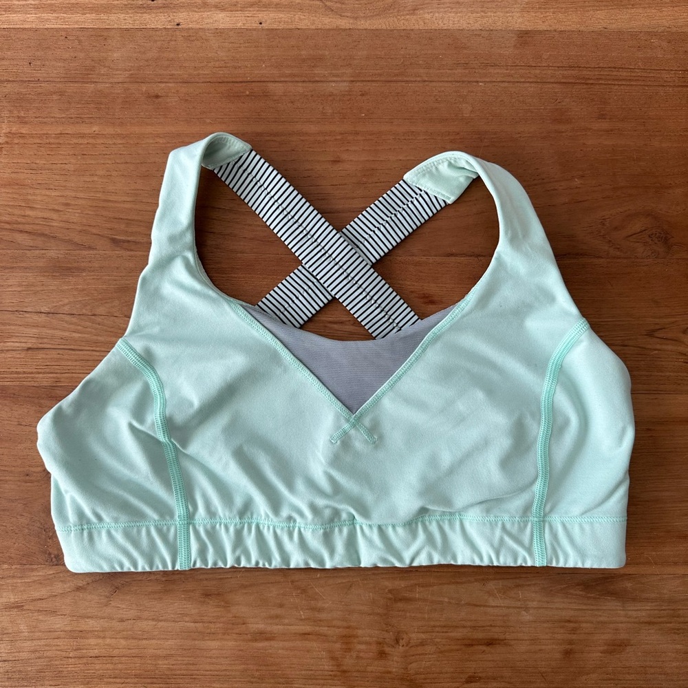Lululemon Sports Bra - Crossed Straps, Mint Green